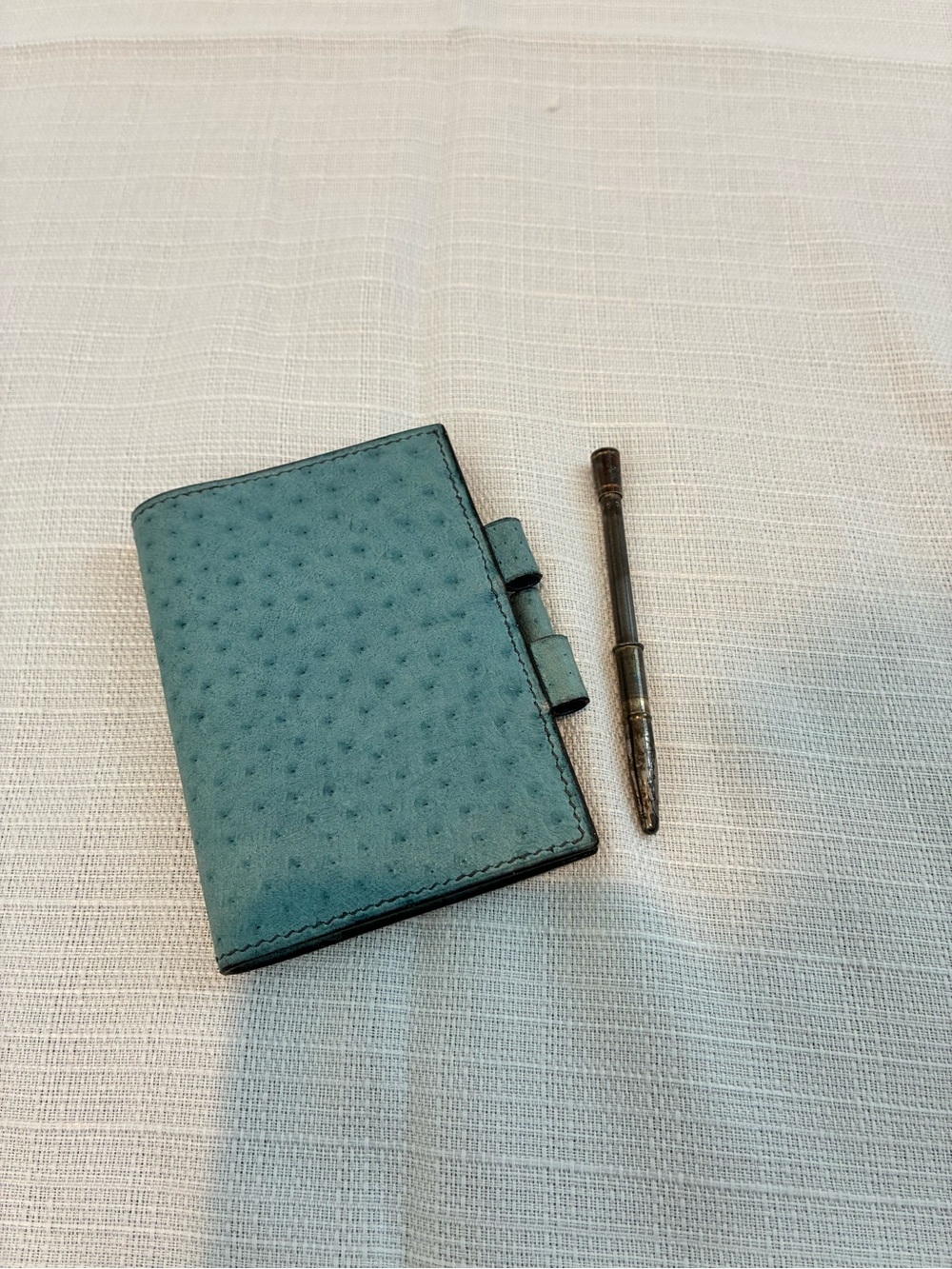 Hermes Blue Ostrich Chevre Courchevel Embossed Leather Agenda Cover with Pen